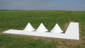 LKBE - nové vyznačení dráhy 06/24 (září 2011) LKBE - nové vyznačení dráhy 06/24